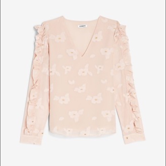 048. 💕Express Pink Floral Ruffle Sleeve Top - Picture 3 of 6